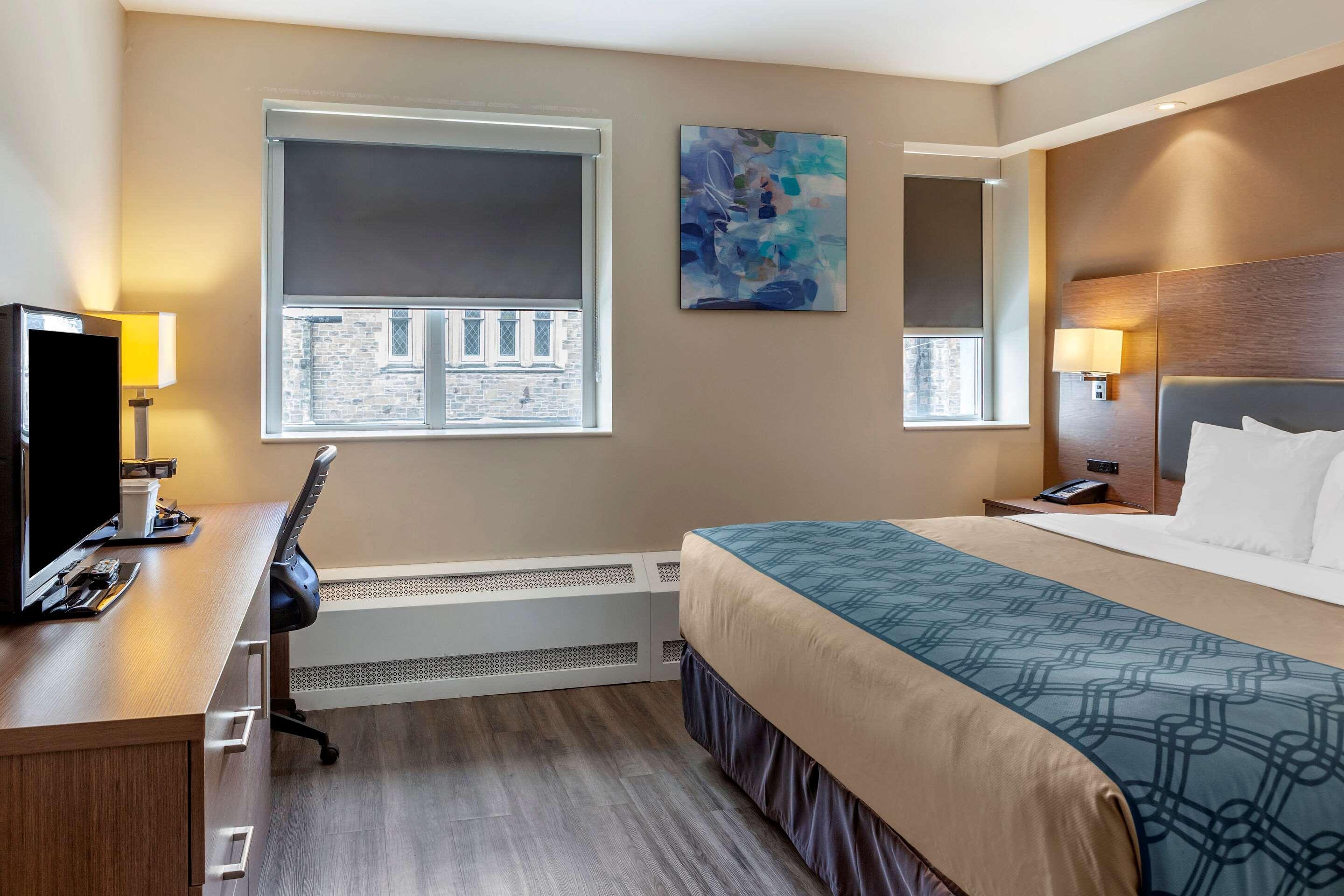 Econo Lodge Inn & Suites Downtown Toronto Buitenkant foto